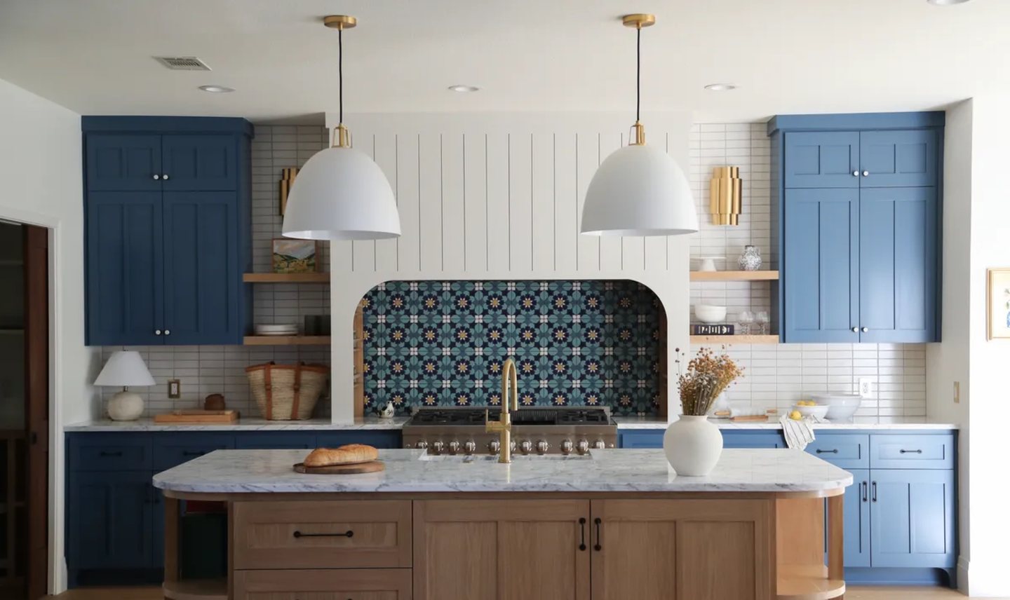 Blue patterned tile kitchen backsplash